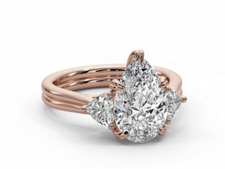 Pear diamond engagement ring